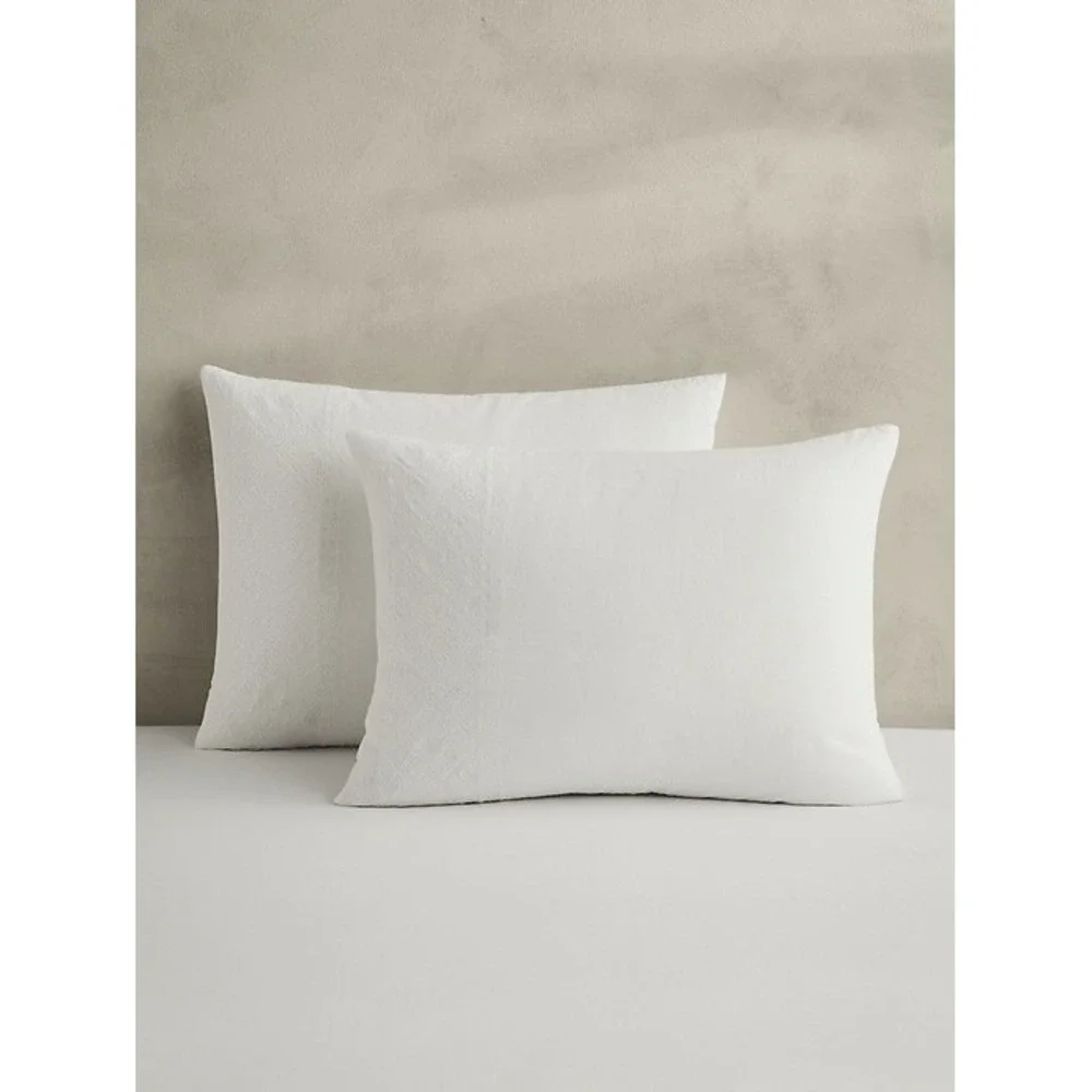 Banana Republic Home Heirloom Embroidery King Pillow Shams,‎ White 2 Piece NEW